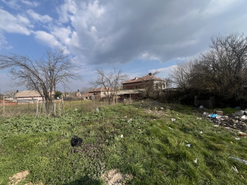 Kapitan Andreyevo köyünde arsa ve ev
