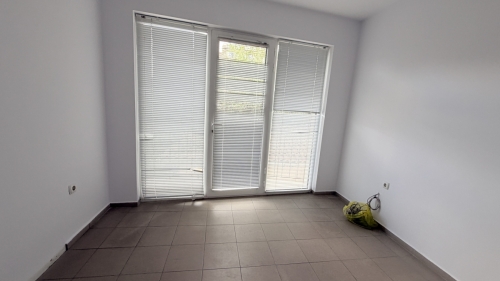 Hazır ofis Svilengrad'da: 42 m², 2 oda, otopark, video gözetim, teras, klima.