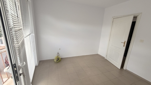 Hazır ofis Svilengrad'da: 42 m², 2 oda, otopark, video gözetim, teras, klima.