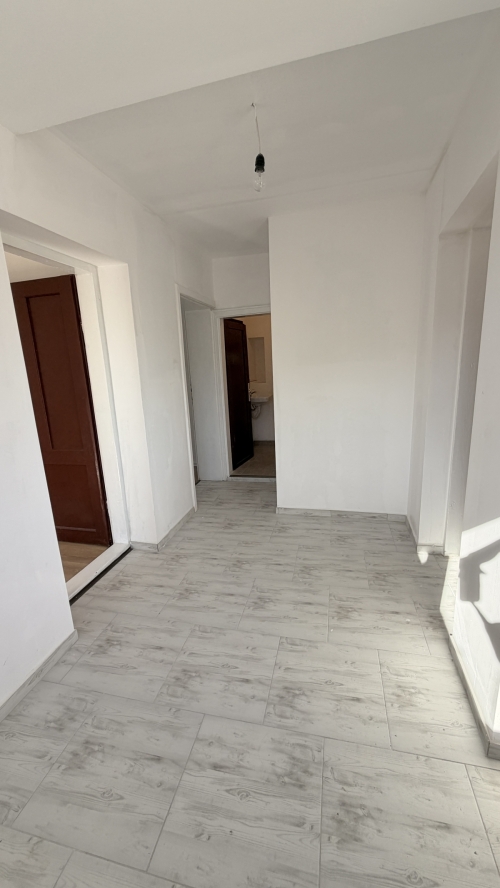 Луксозна къща с планинска гледка в с. Левка, Хасково - 1043 кв.м, 2 етажа, готова за нанасяне!
