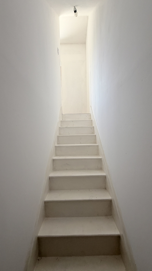 Луксозна къща с планинска гледка в с. Левка, Хасково - 1043 кв.м, 2 етажа, готова за нанасяне!
