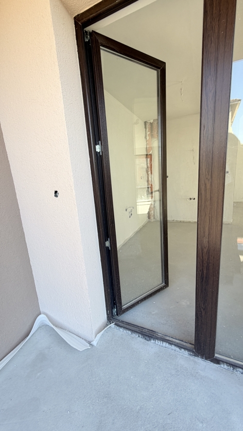 Luxury four-room apartment in Svilengrad - new construction with Act 15, 150.65 sq.m, unfurnished, with a terrace and elevator, close to school and transport.