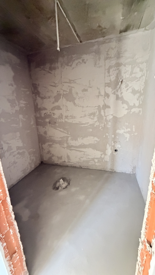 Luxury four-room apartment in Svilengrad - new construction with Act 15, 150.65 sq.m, unfurnished, with a terrace and elevator, close to school and transport.