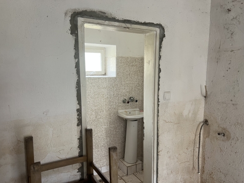 Spacious house with a yard and a river in Leshnikovo, Haskovo