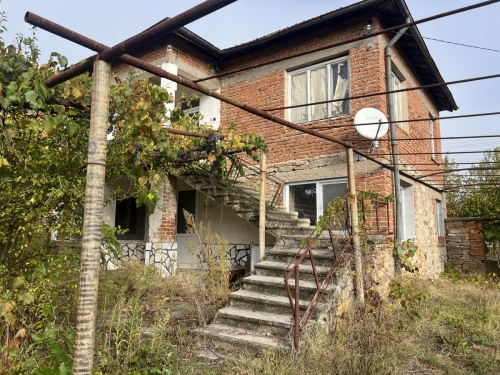 Хасково, с. Лешниково, Продается